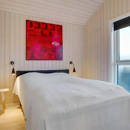 Holiday home Tayara - 300m From The Sea In Nw Jutland By Interhome