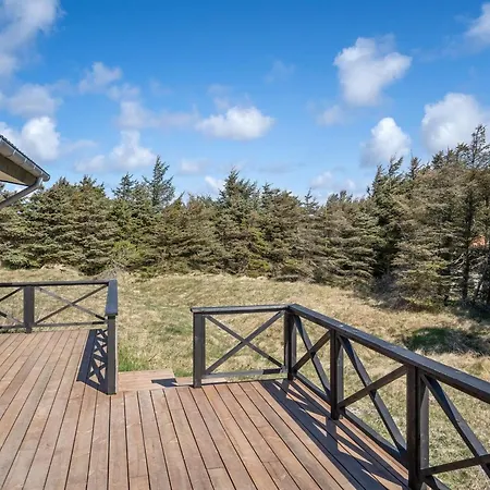 Holiday home Tayara - 300m From The Sea In Nw Jutland By Interhome